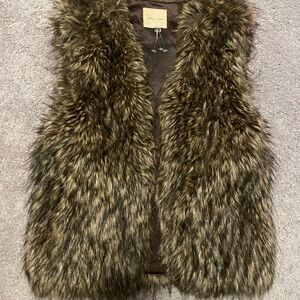 Silence + Noise Faux Fur Vest in Brown and Black
